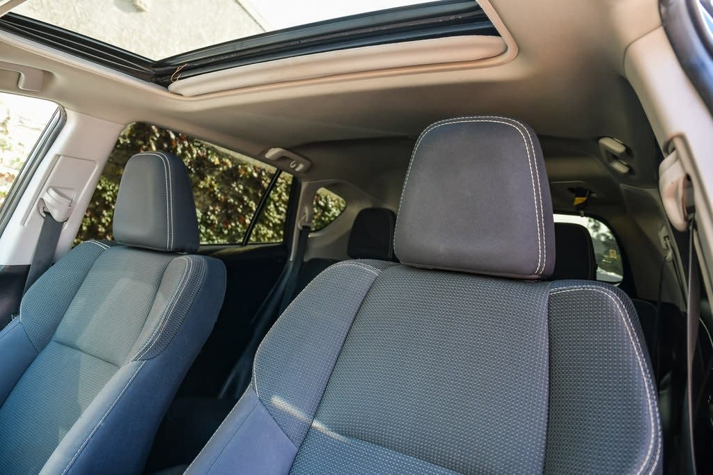 Thumbnail: 2018 Toyota RAV4 - 24