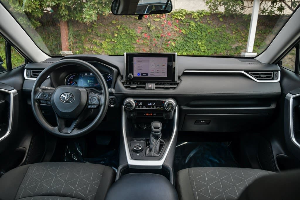 Thumbnail: 2024 Toyota RAV4 - 12