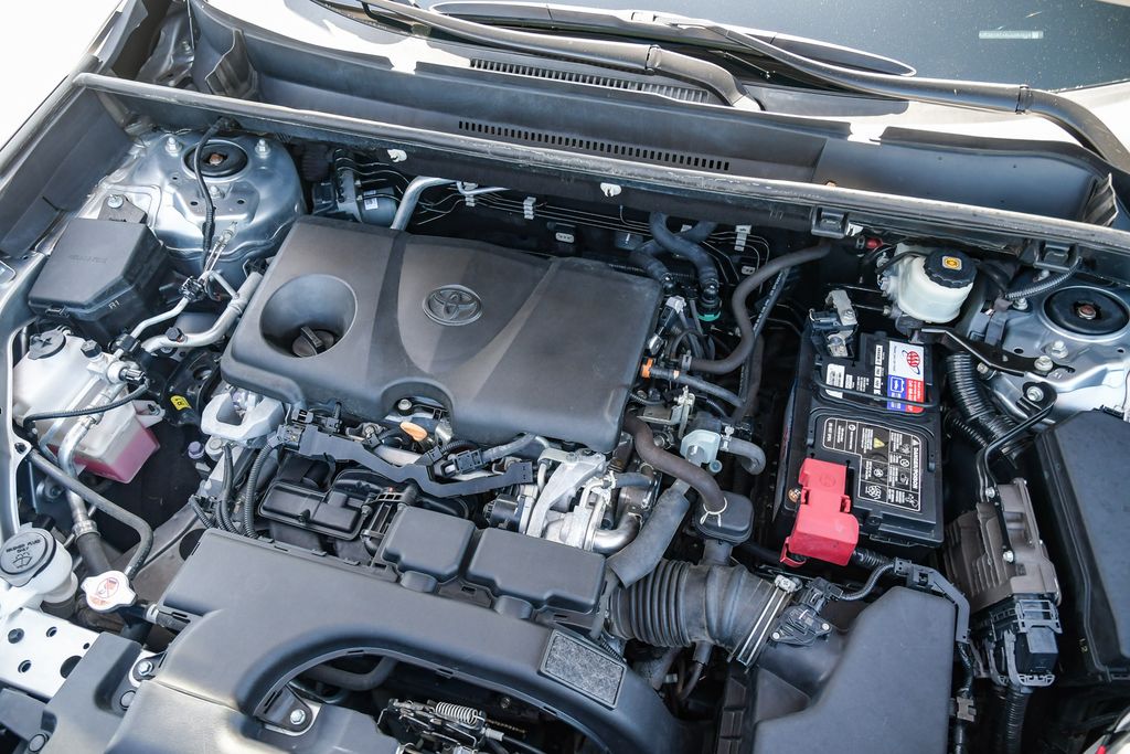 Thumbnail: 2020 Toyota RAV4 - 7