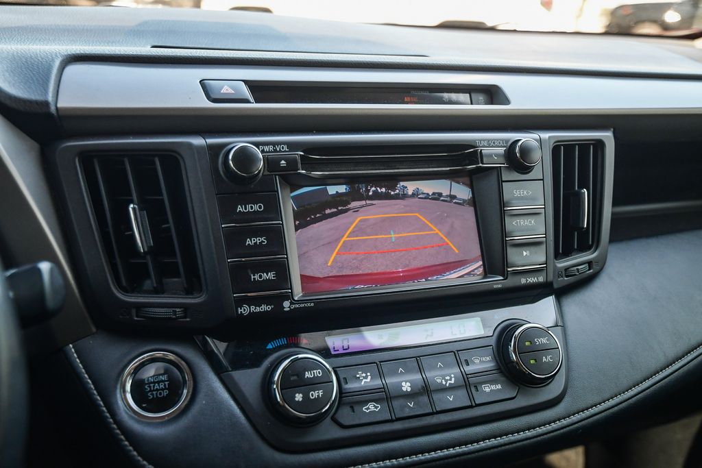 Thumbnail: 2018 Toyota RAV4 - 25