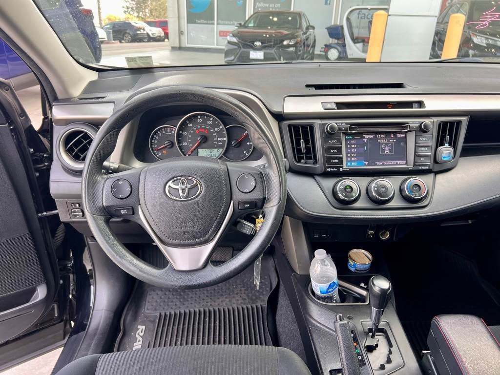 2016 Toyota RAV4 LE 5