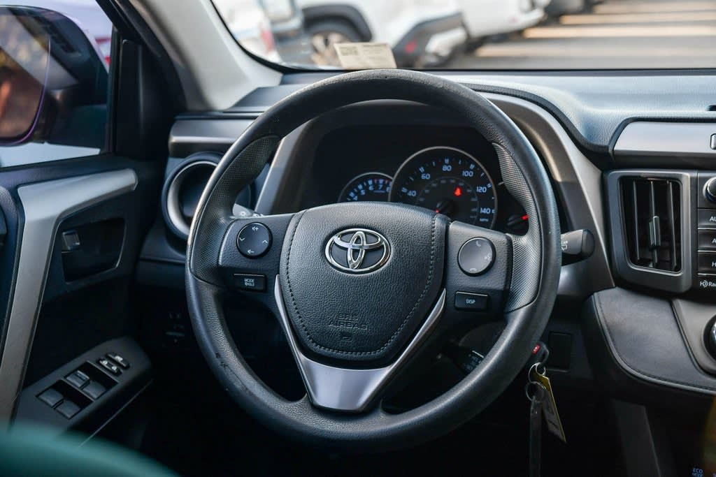 2016 Toyota RAV4 LE 2