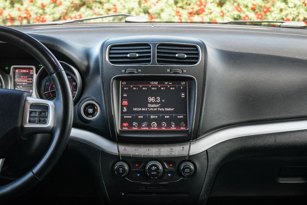 Thumbnail: 2018 Dodge Journey - 12