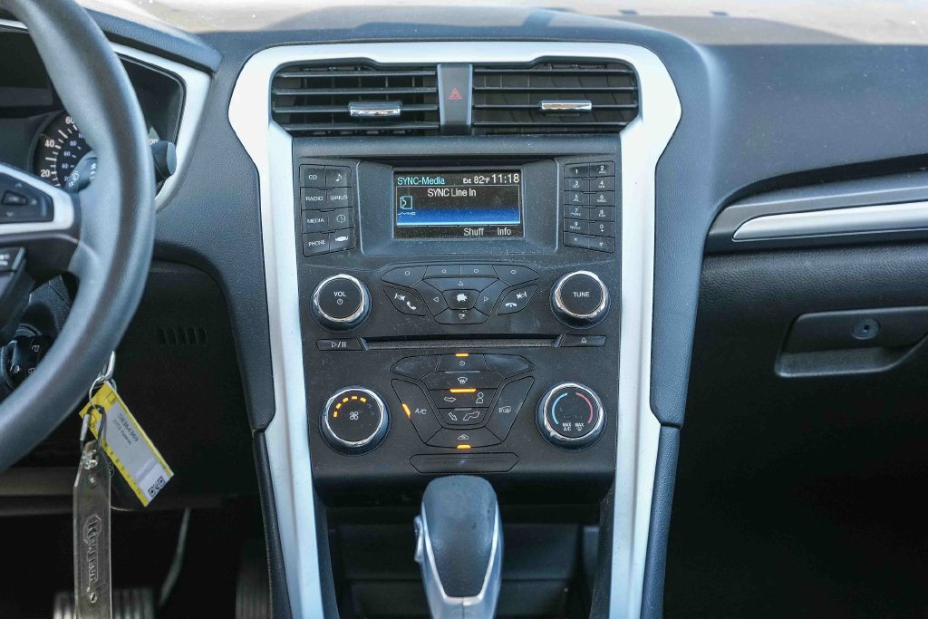 Thumbnail: 2013 Ford Fusion - 12