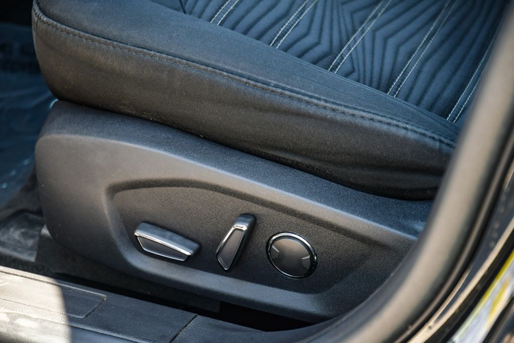 Thumbnail: 2016 Ford Fusion - 26