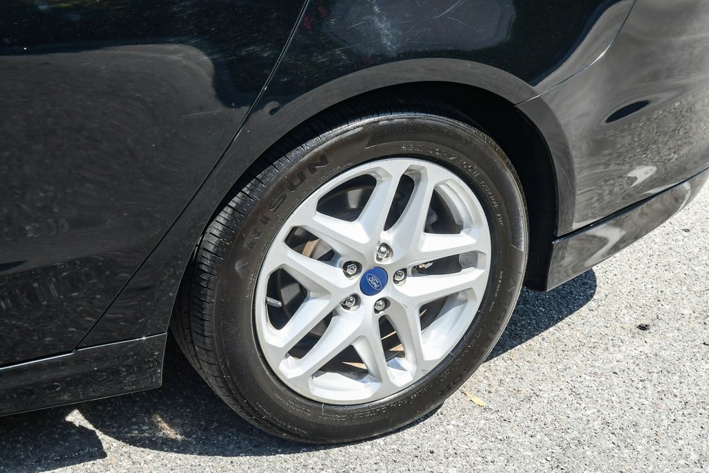 Thumbnail: 2016 Ford Fusion - 20