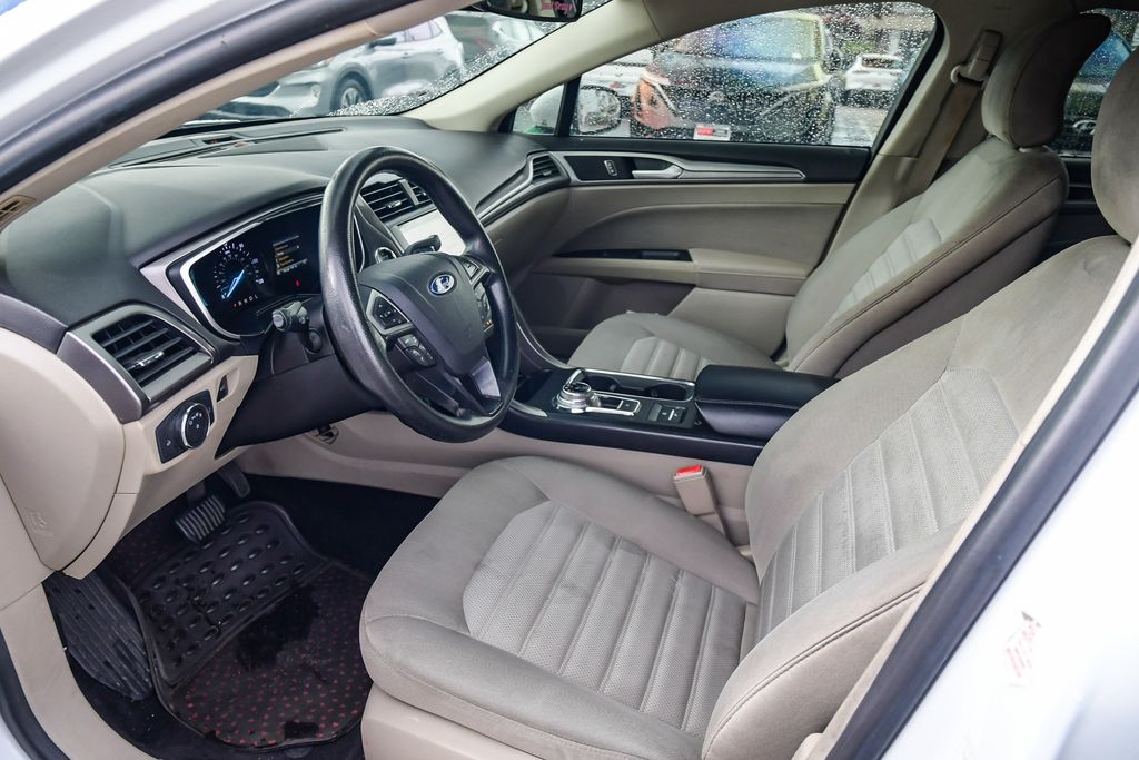 Thumbnail: 2019 Ford Fusion - 10