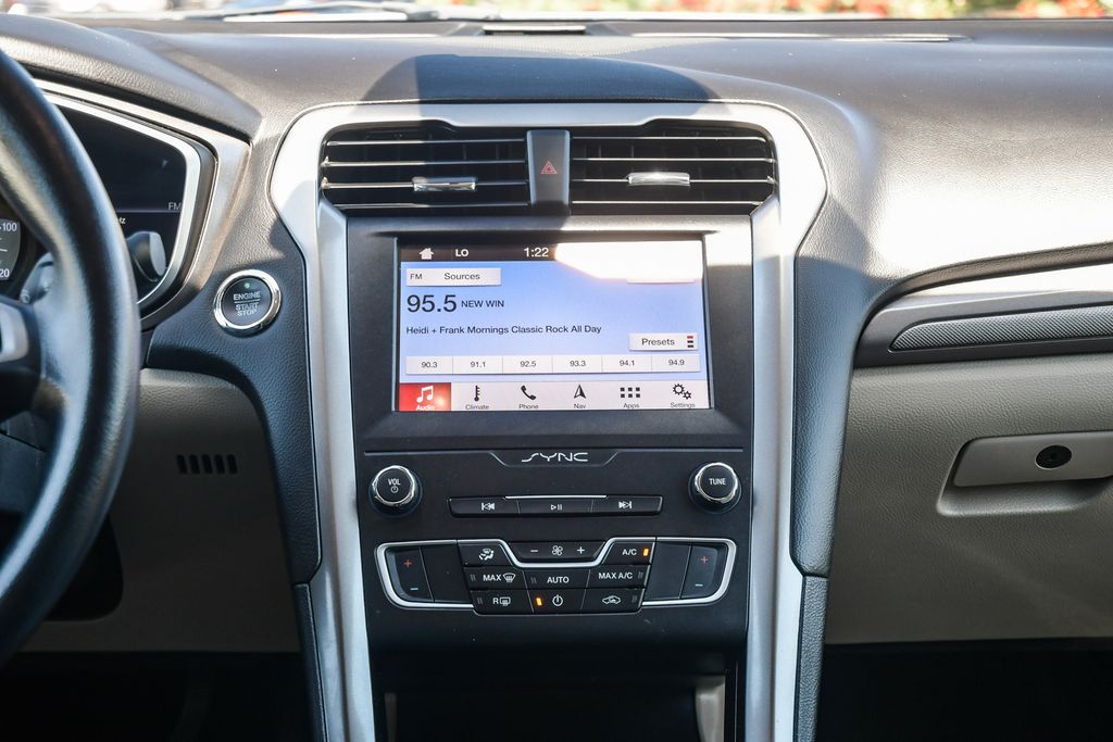Thumbnail: 2019 Ford Fusion - 13