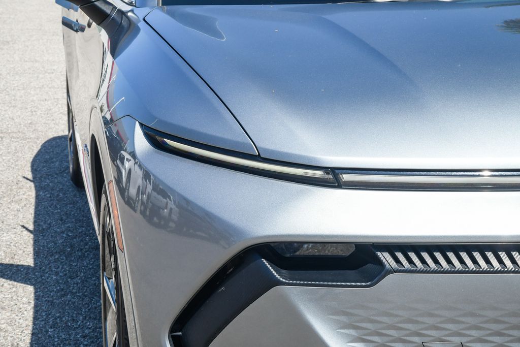 Thumbnail: 2024 Chevrolet Equinox - 18