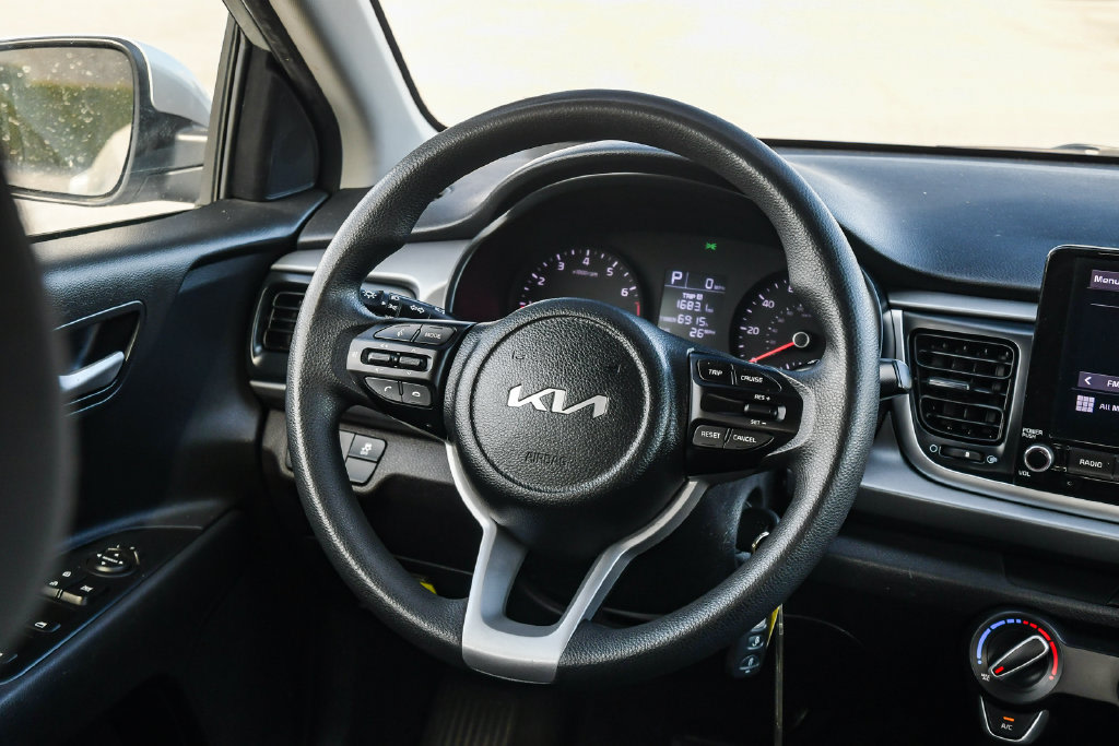 Thumbnail: 2022 Kia Rio - 2