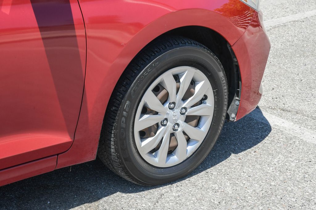 Thumbnail: 2018 Hyundai Accent - 22