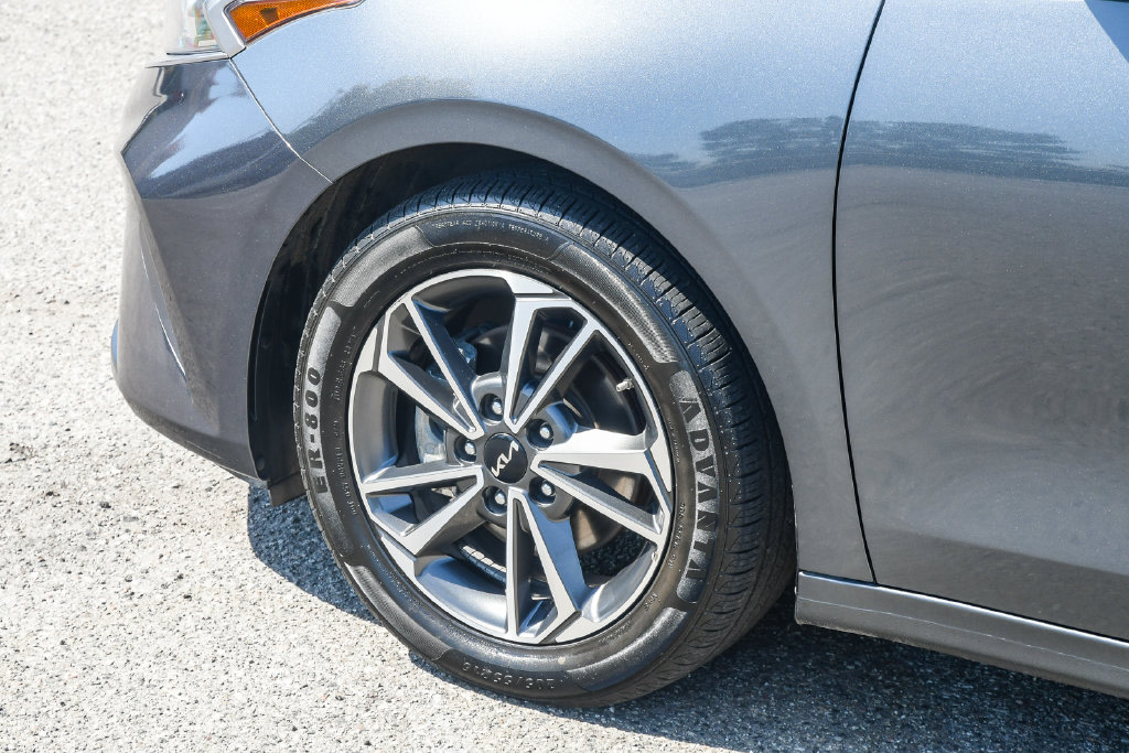 Thumbnail: 2022 Kia Forte - 6