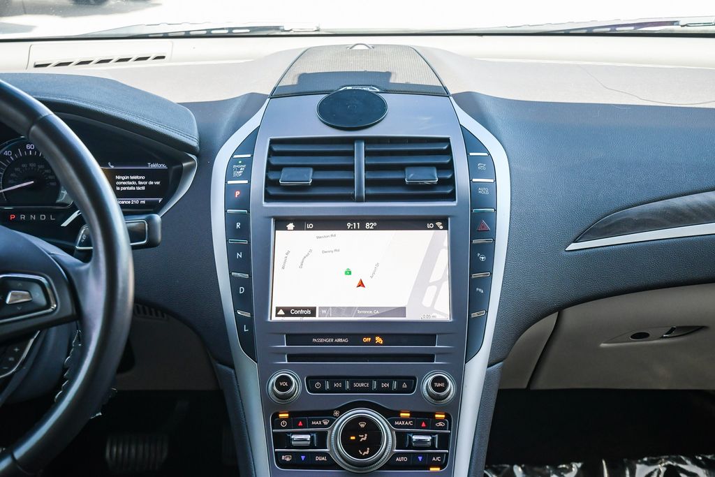 Thumbnail: 2019 Lincoln MKZ - 12