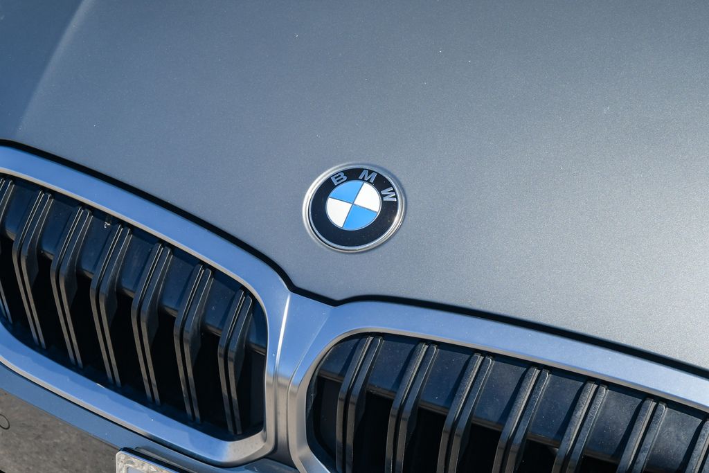 Thumbnail: 2023 BMW 3 Series - 18