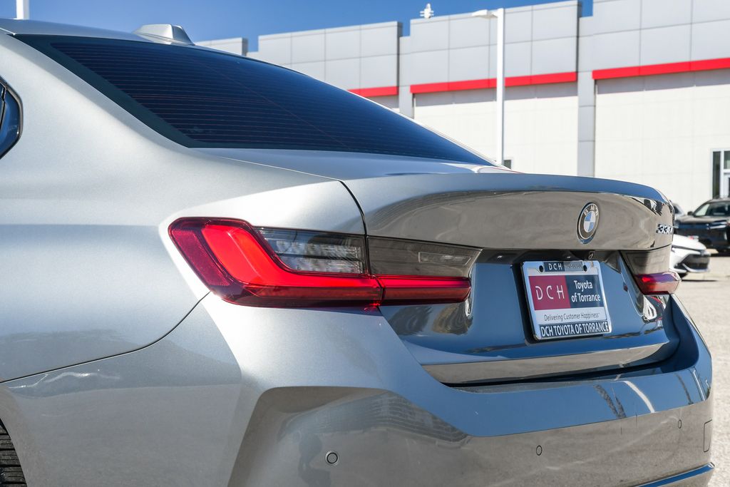 Thumbnail: 2023 BMW 3 Series - 19