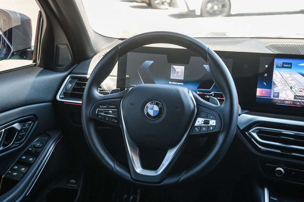 Thumbnail: 2023 BMW 3 Series - 2