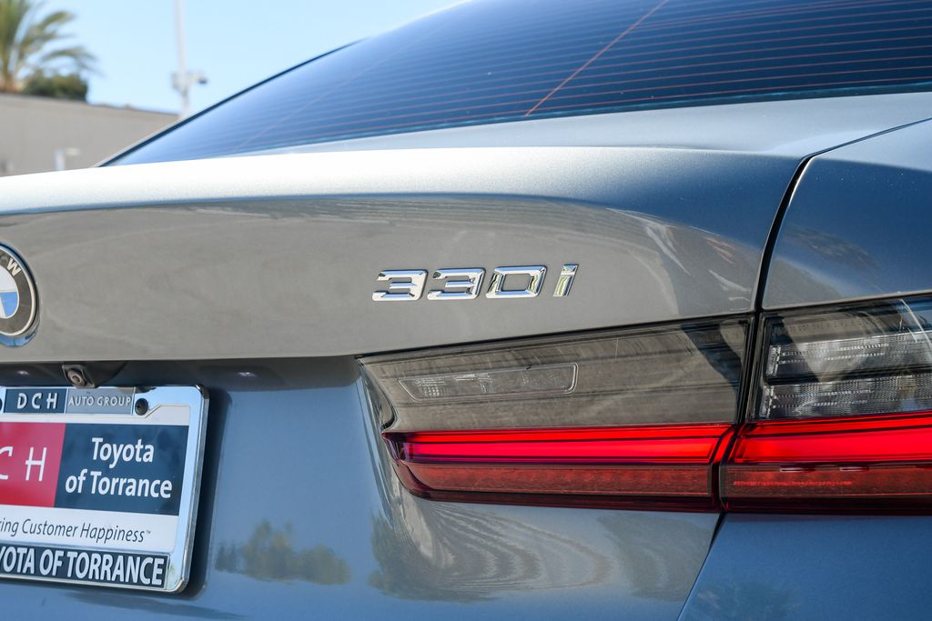 Thumbnail: 2023 BMW 3 Series - 20