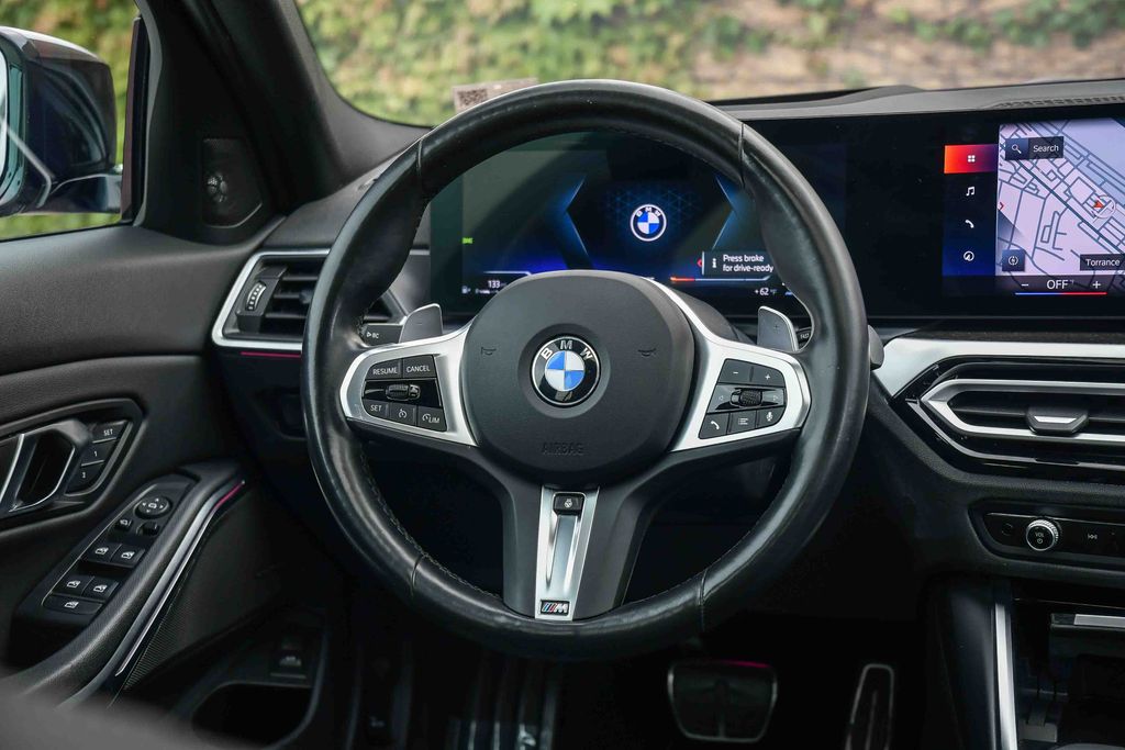 Thumbnail: 2024 BMW 3 Series - 2
