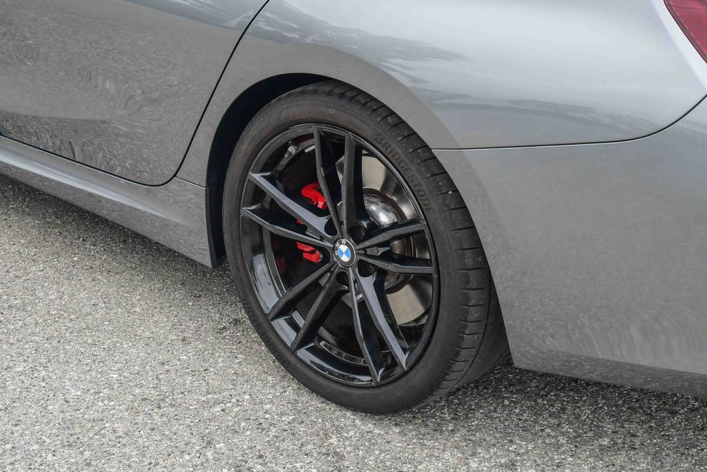 Thumbnail: 2024 BMW 3 Series - 24