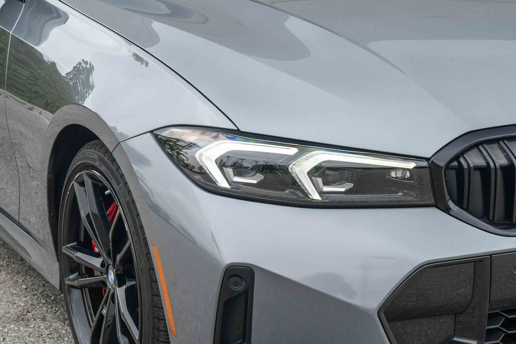 Thumbnail: 2024 BMW 3 Series - 21