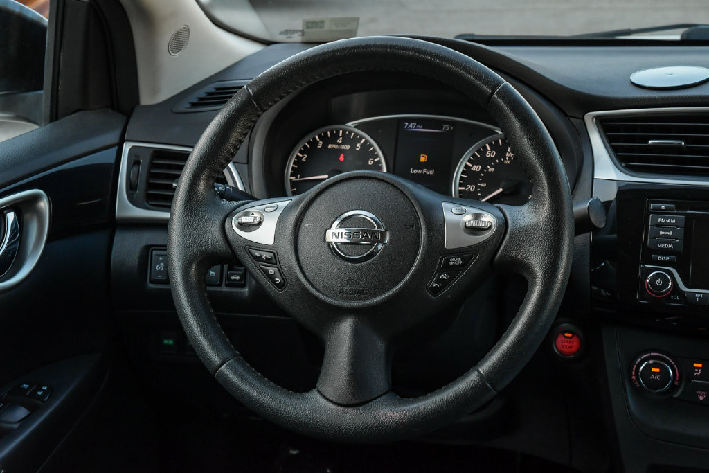 Thumbnail: 2016 Nissan Sentra - 2