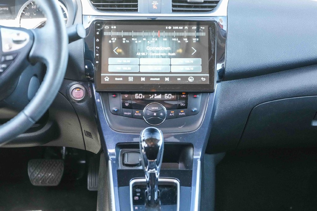 Thumbnail: 2018 Nissan Sentra - 12