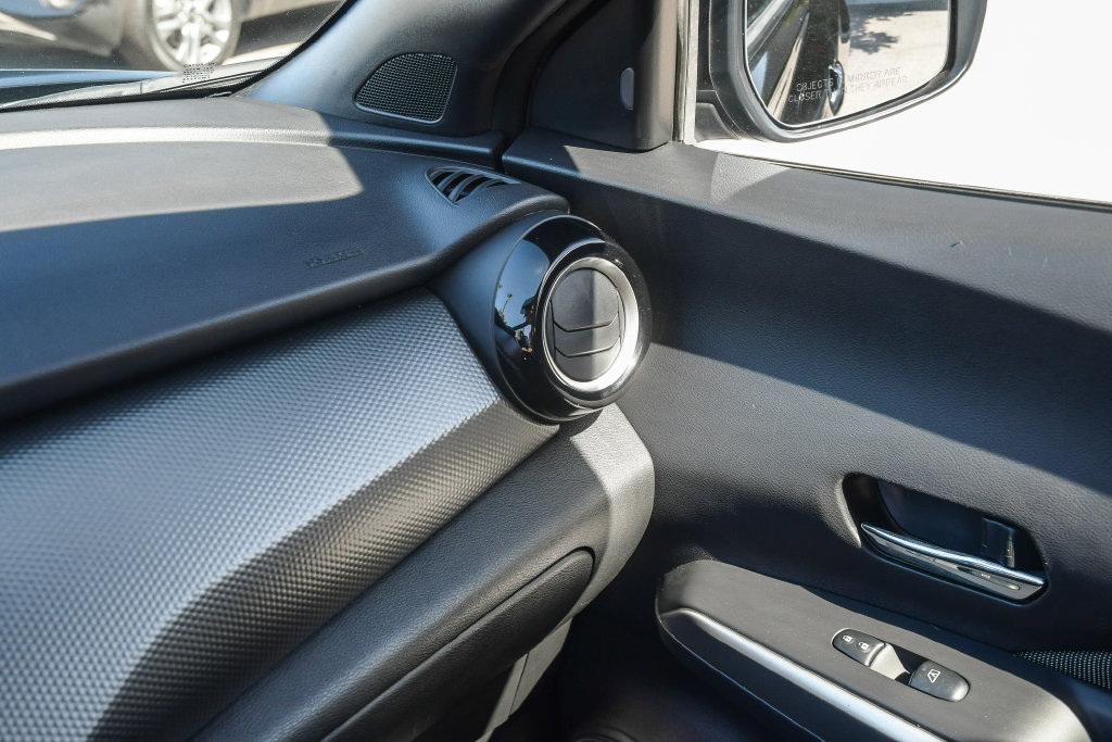 Thumbnail: 2020 Nissan Kicks - 26