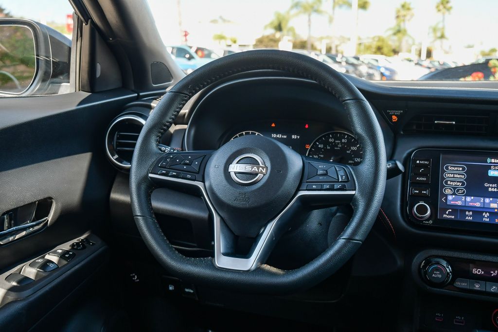 Thumbnail: 2022 Nissan Kicks - 2