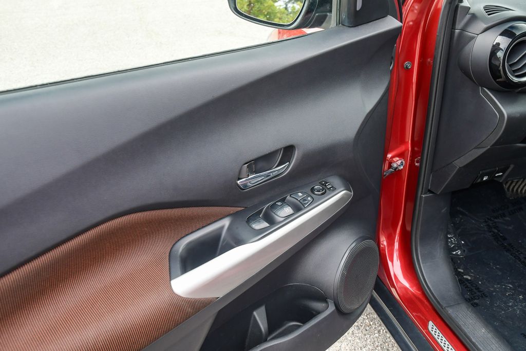 Thumbnail: 2020 Nissan Kicks - 29