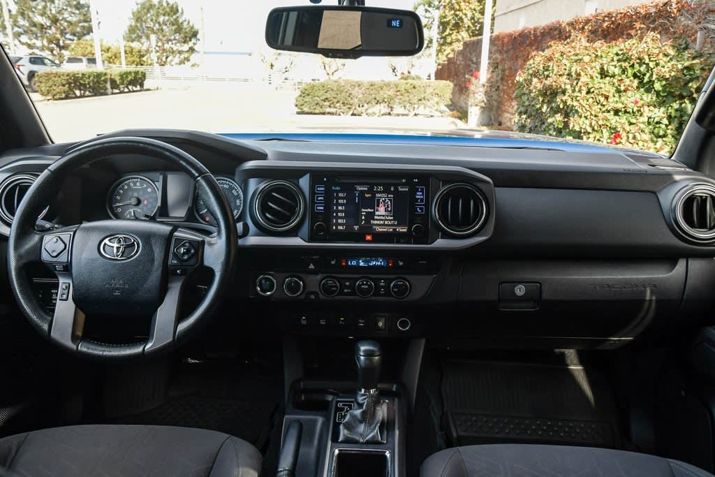 2016 Toyota Tacoma TRD Sport 10