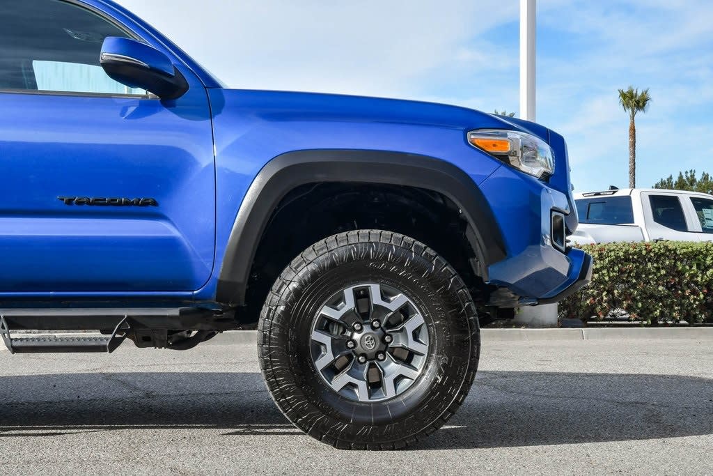 2016 Toyota Tacoma TRD Sport 8