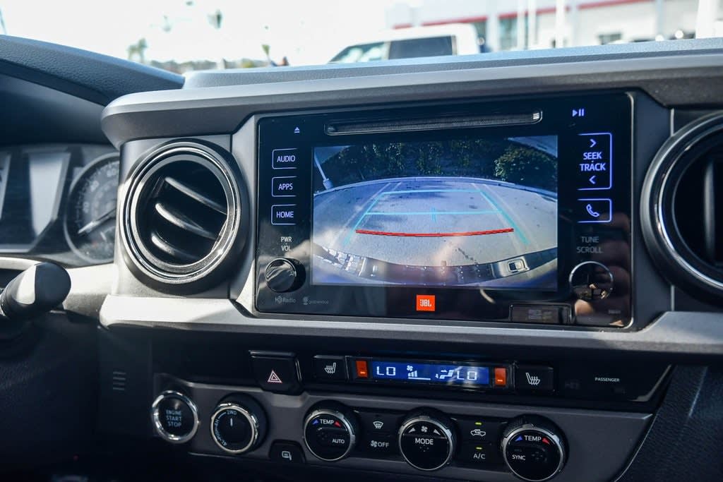 2016 Toyota Tacoma TRD Sport 30