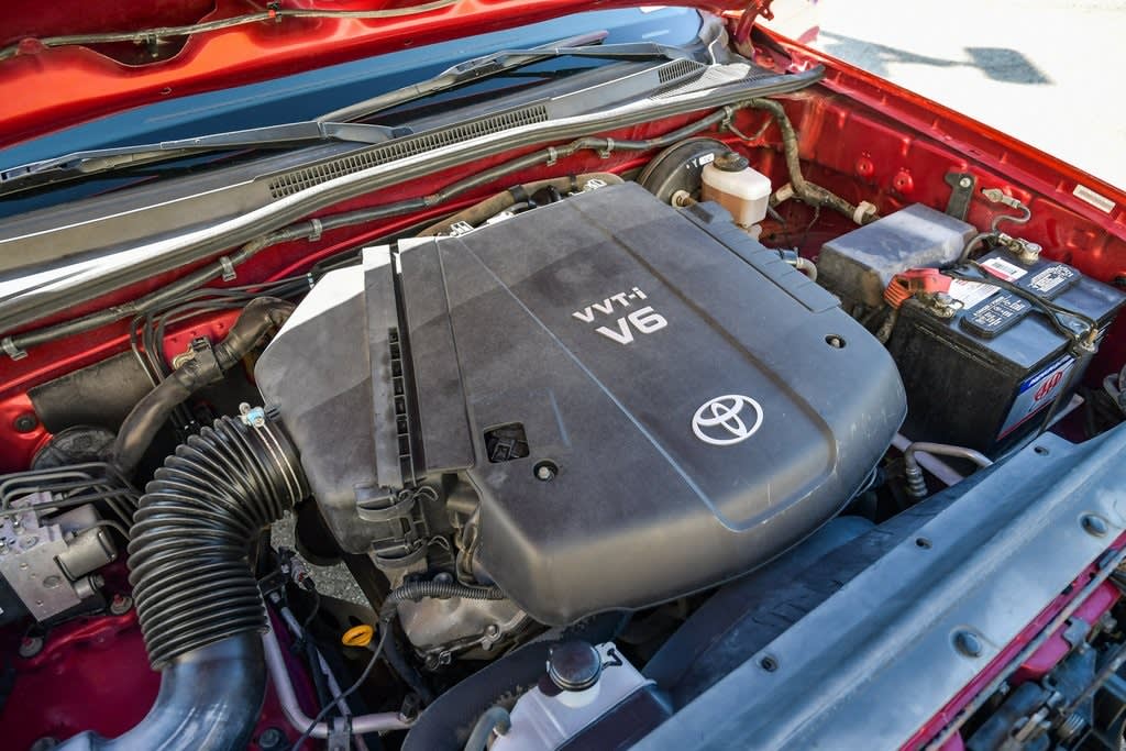 Thumbnail: 2006 Toyota Tacoma - 6