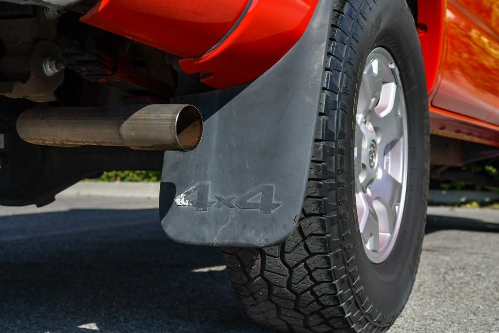 Thumbnail: 2006 Toyota Tacoma - 15