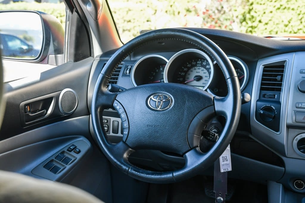 Thumbnail: 2006 Toyota Tacoma - 2