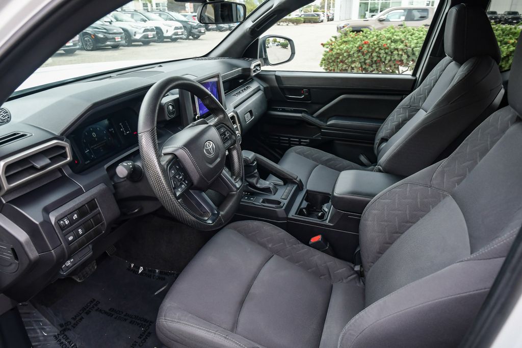 Thumbnail: 2025 Toyota Tacoma - 10