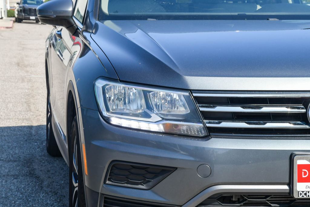 Thumbnail: 2020 Volkswagen Tiguan - 18