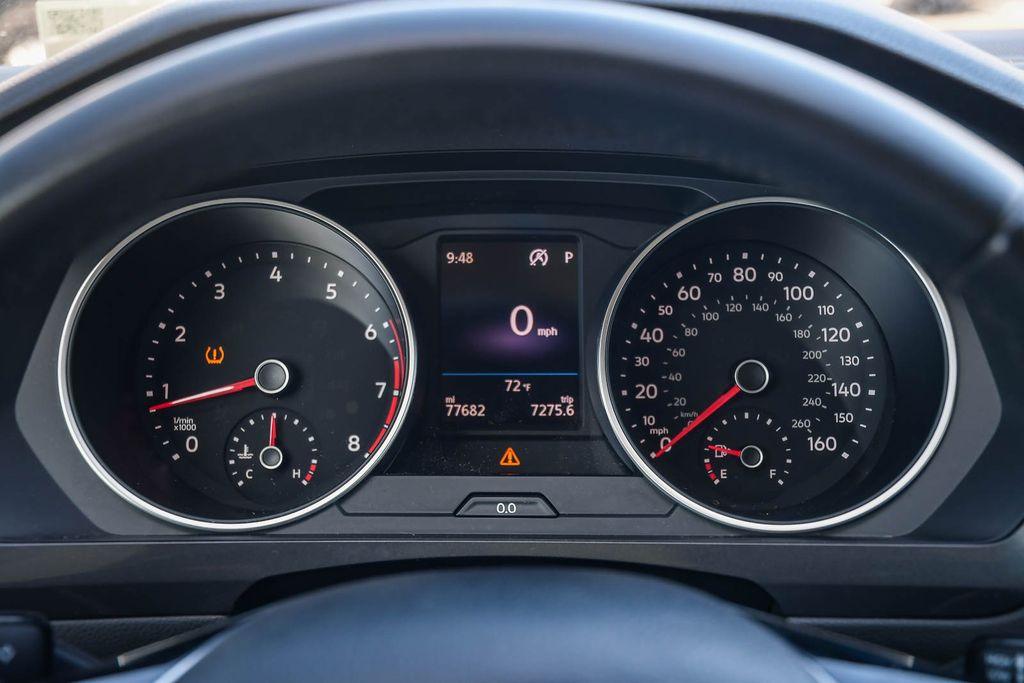 Thumbnail: 2020 Volkswagen Tiguan - 15