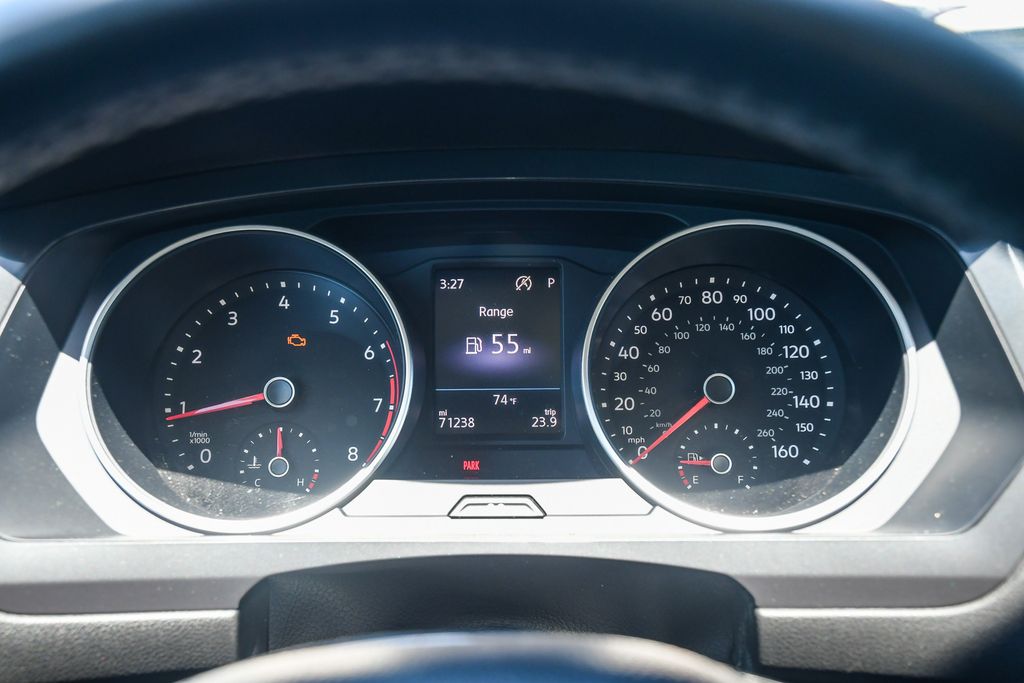 Thumbnail: 2020 Volkswagen Tiguan - 14