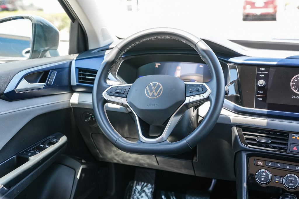 Thumbnail: 2024 Volkswagen Taos - 8