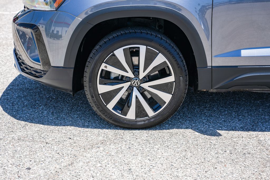 Thumbnail: 2024 Volkswagen Taos - 21