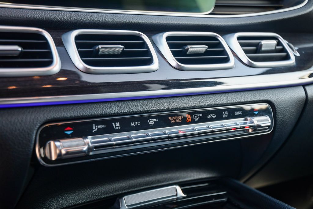 Thumbnail: 2020 Mercedes-Benz GLE - 25