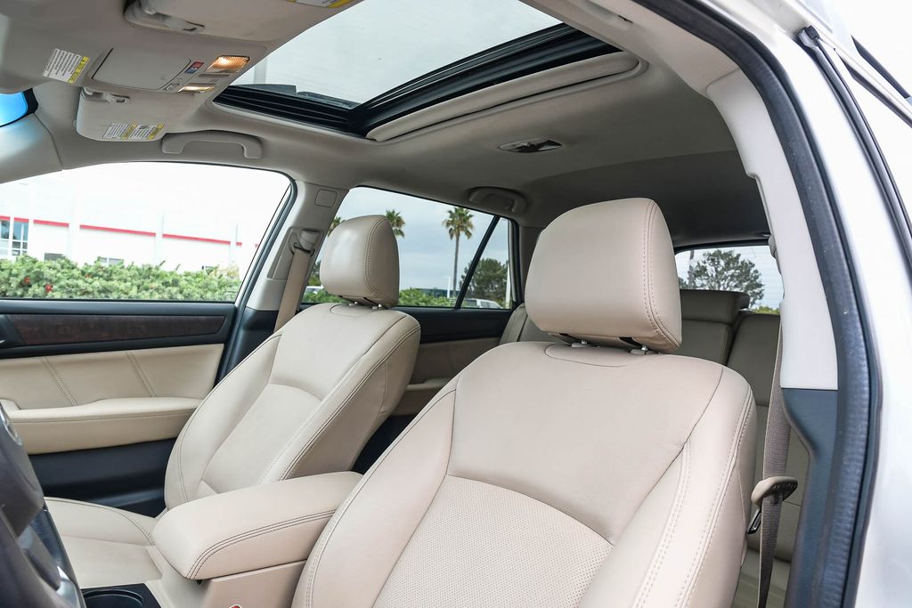 Thumbnail: 2019 Subaru Outback - 10