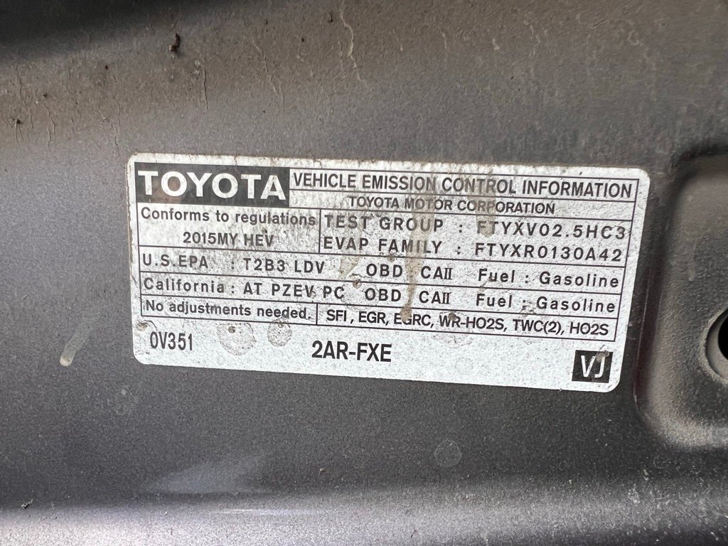 2015 Toyota Camry LE 10