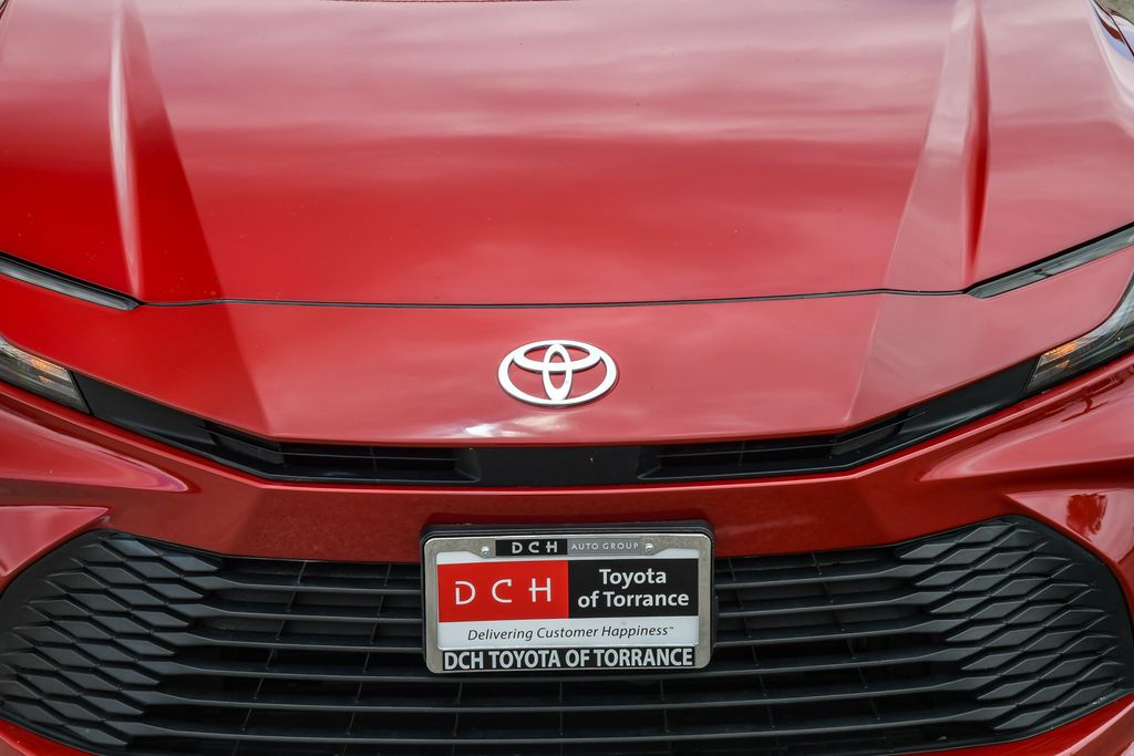 Thumbnail: 2025 Toyota Camry - 18