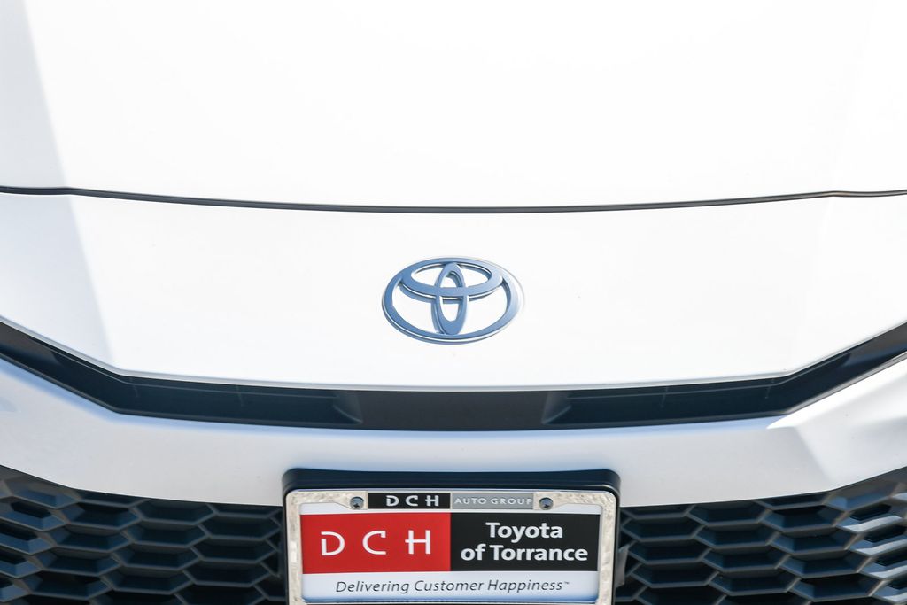 Thumbnail: 2025 Toyota Camry - 6