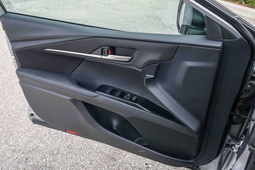 Thumbnail: 2025 Toyota Camry - 28