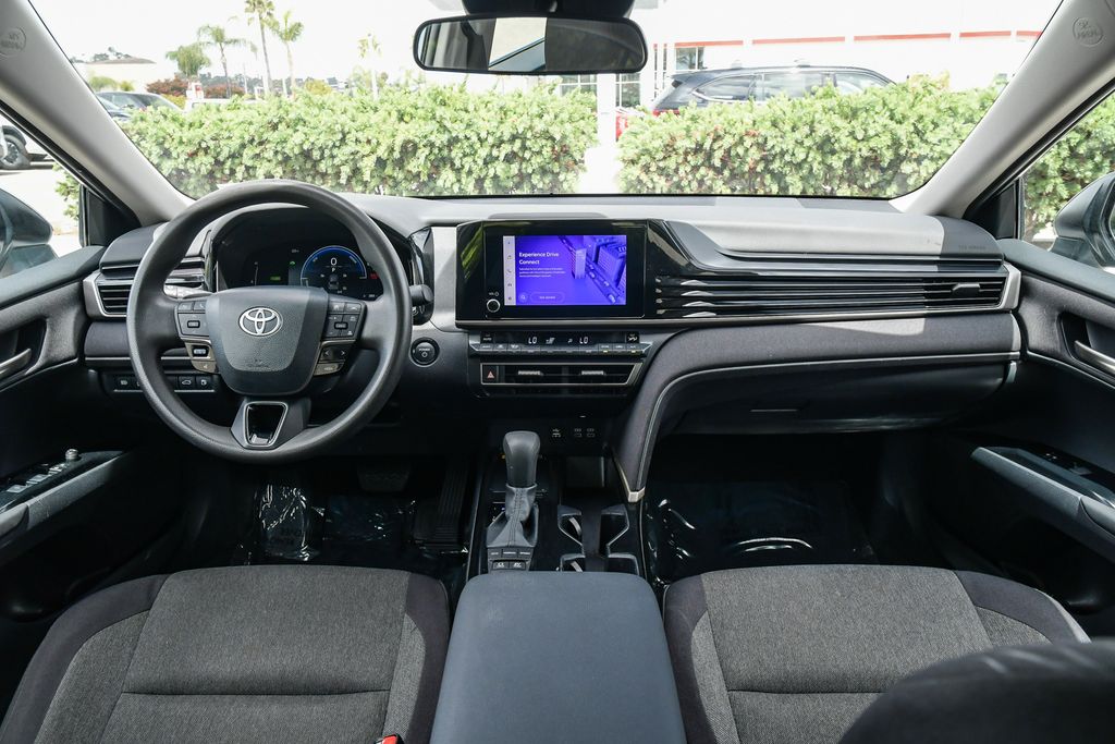 Thumbnail: 2025 Toyota Camry - 12