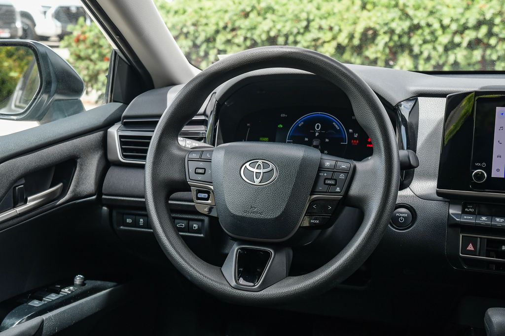 Thumbnail: 2025 Toyota Camry - 9