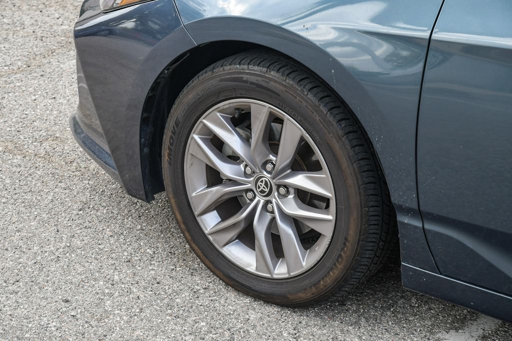Thumbnail: 2021 Toyota Avalon - 6